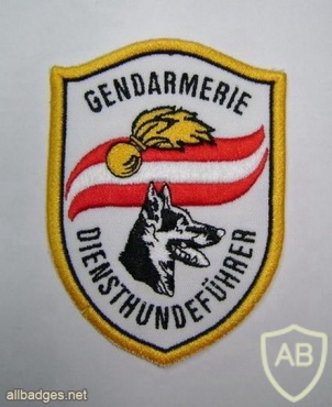 Gendarmerie canine officer img5436