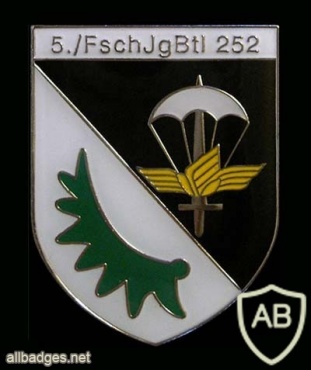 252nd Parachute Battalion, 5th Company badge img8018