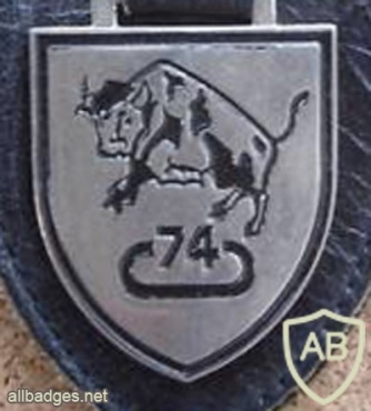 74th Tank Battalion badge, type 2 img9244