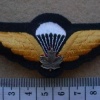 Canadian army paratrooper wings, white metal leaf