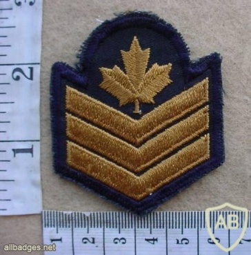 Canadian Sergeant rank badge, work dress img10372