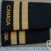 Canadian Captain rank epaulettes