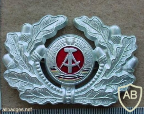 East Germany Army cap badge img10644