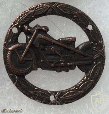 Danish Army motorcyclist qualification badge, bronze img10636