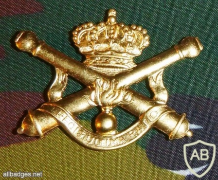Artillery cap badge, gold img16259