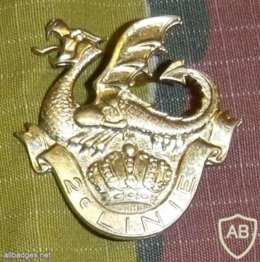 2 line infantry cap badge, silver img17014