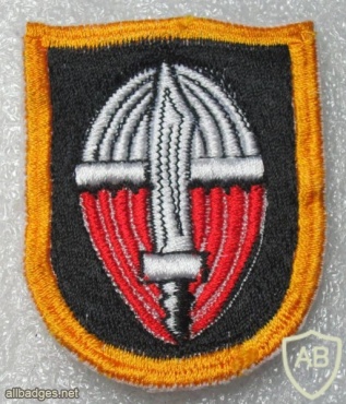 Philippines Army Special Forces Regiment beret badge img20878
