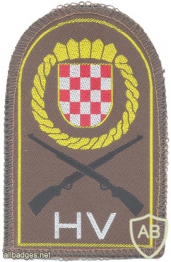 CROATIA Army Infantry sleeve patch, 1st type img22377