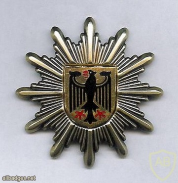 Germany Federal police cap badge img23148