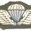 DENMARK Army Parachutist wings, cloth, on olive green, padded img23721