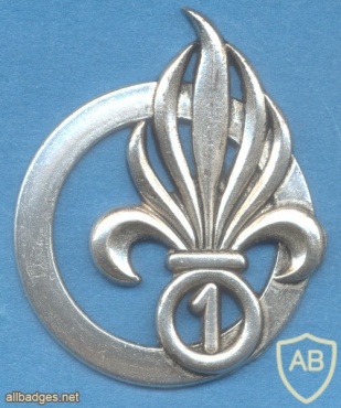 FRANCE 1st Foreign Legion Regiment, French Foreign Legion cap/beret badge, silver img27934