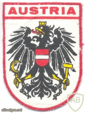 AUSTRIA Army (Bundesheer) - National Coat of Arms generic patch for international missions, printed  img31277
