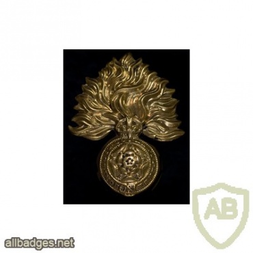 Royal Fusiliers cap badge, King's crown, type 1908 img32074