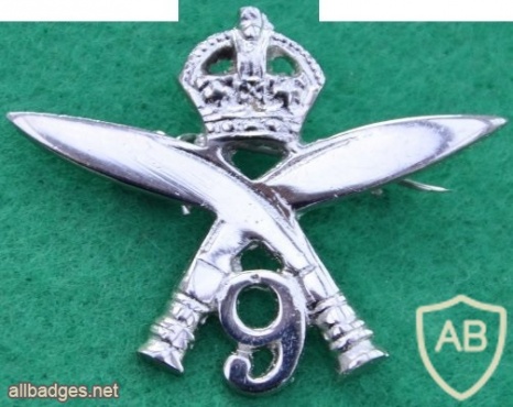 9th Gurkha Rifles cap badge, King's crown img34258