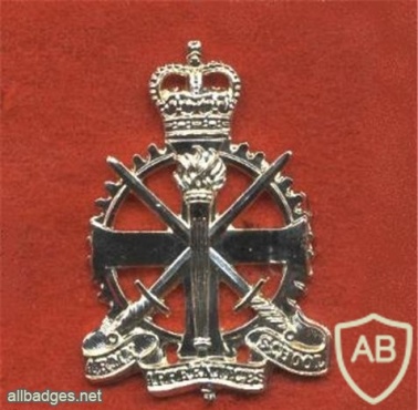 UK ARMY APPRENTICES SCHOOL cap badge img34343