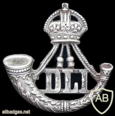 Durham Light Infantry cap badge, King's crown img34601