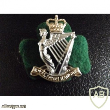 Royal Irish Rangers cap badge img35820