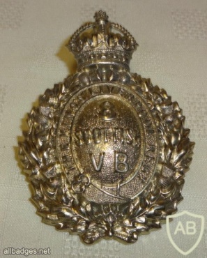 Kings Liverpool Regiment 8th Scottish cap badge, King's crown img36017