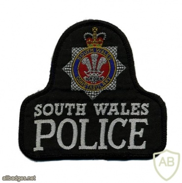 South Wales Police arm patch, type 2 img37309