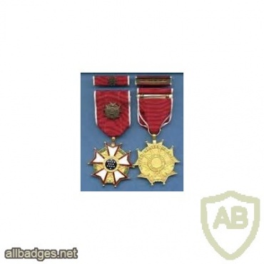 Legion of Merit Medal, Officer img37772