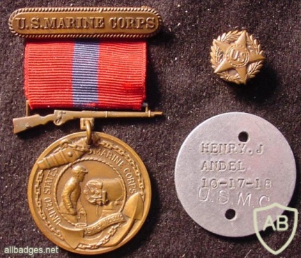 Good Conduct Medal, Marine Corps, with clasp img38315