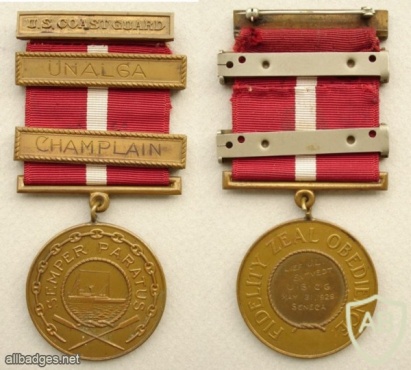 Good Conduct Medal, Coast Guard, type 1 with enlistment bars img38386