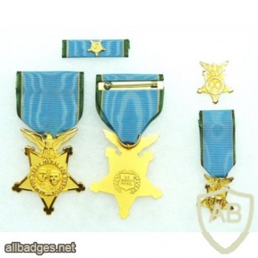 Border Patrol Newton Azrak Medal for Heroism img38361