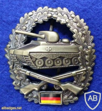  mechanized infantry corps hat badge img44553