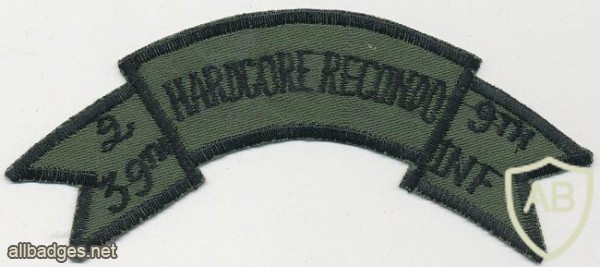 2nd Battalion, 39th Infantry Regiment, 9th Infantry Division shoulder tab img48436