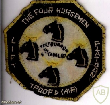 1st Squadron 4th Air Cavalry Regiment D TROOP Lift Platoon Four Horsement patch img48573