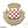 CROATIA National Police hat badge, Officer (gold), larger shield, non-enamelled crown
