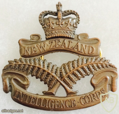 New Zealand Intelligence Corps Cap Badge img58080